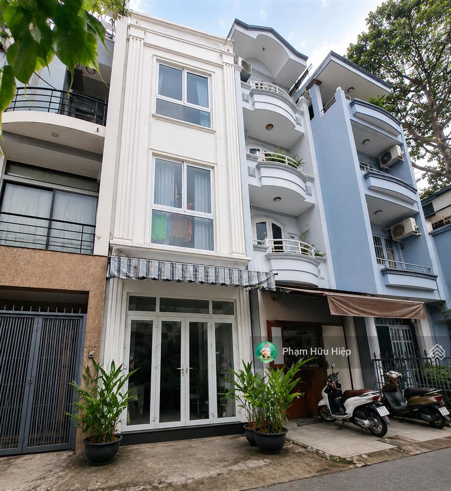Bán nhà đẹp khu tân định, quận 1  hẻm ô tô tránh nhau, 4 tầng, 4pn tiện ở ngay, giá 17,5 tỷ