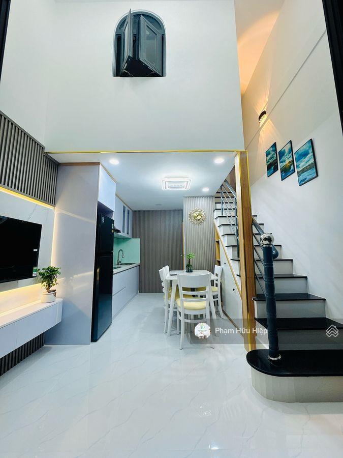 Nhà đẹp đón tếtsum vầy lê văn sỹ, trung tâm quận 3  full nội thất, 2pn, 2wc ở ngay, giá 4,58 tỷ