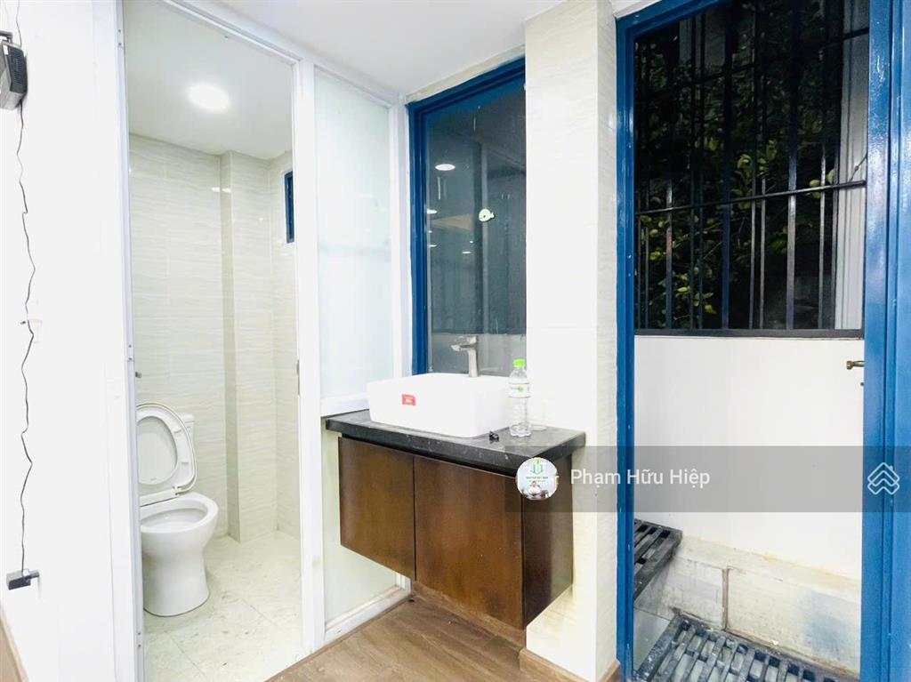 Đón tết nhà trung tâm phú nhuận, gần nguyễn văn trỗi  5tầng, có hầm, thang máy, hồ bơi, giá 16,9tỷ