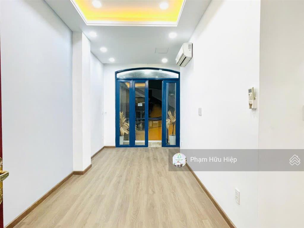 Đón tết nhà trung tâm phú nhuận, gần nguyễn văn trỗi  5tầng, có hầm, thang máy, hồ bơi, giá 16,9tỷ