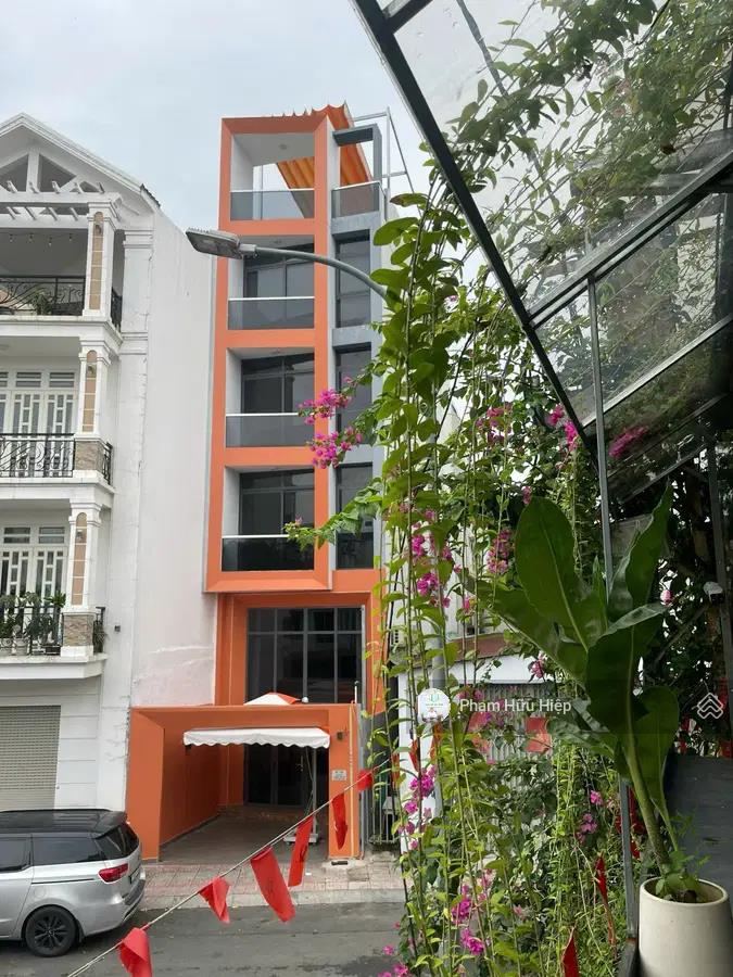 Bán tòa nhà văn phòng phường tân định, quận 1  5 tầng, dt 64,45m², dòng tiền 90tr/tháng, giá 27 tỷ