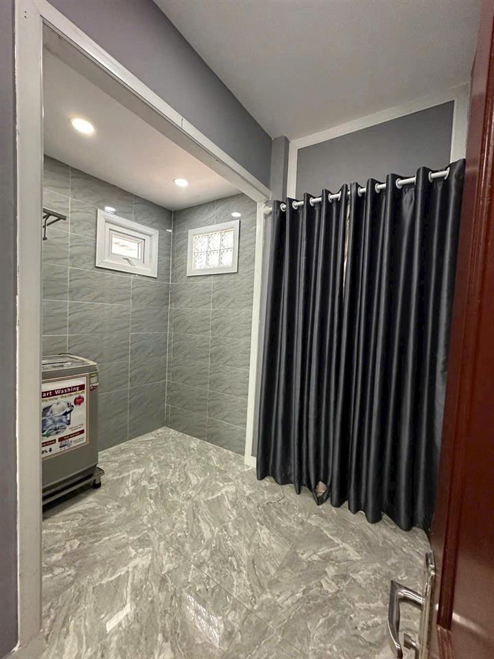 Bán nhà an dương vương quận 5, 55m², ngang 4,3m nở hậu, 5pn, 2 tầng, gần lê hồng phong, ở ngay