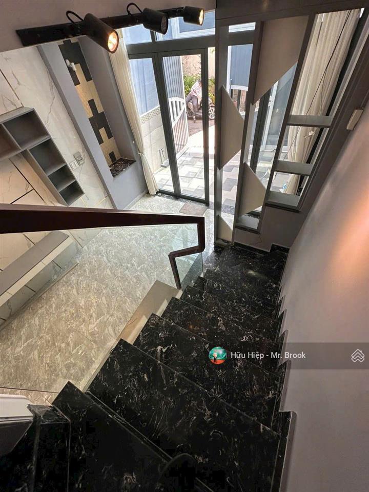 Bán nhà an dương vương quận 5, 55m², ngang 4,3m nở hậu, 5pn, 2 tầng, gần lê hồng phong, ở ngay