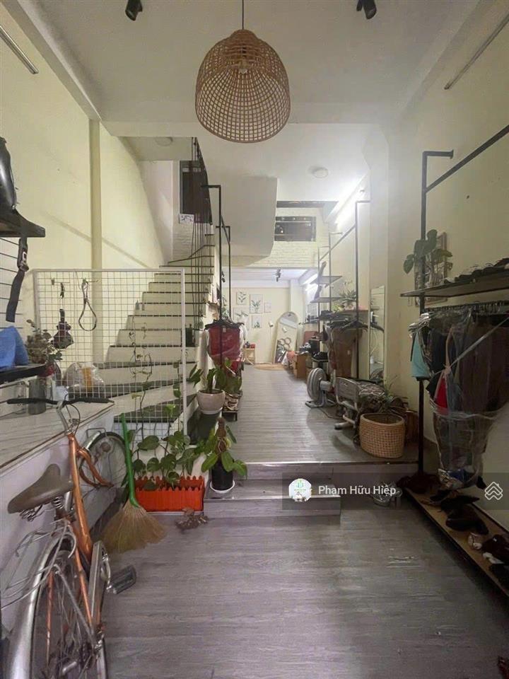 Bán nhà trung tâm quận 1 gần trần hưng đạo  nguyễn trãi  5pn, dòng tiền 15tr/tháng, giá 7,9 tỷ