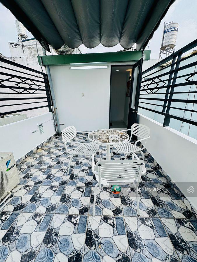 Nhà mới cách mạng tháng 8, quận 3, gần công viên lê thị riêng  3 tầng, full nội thất, vào ở ngay