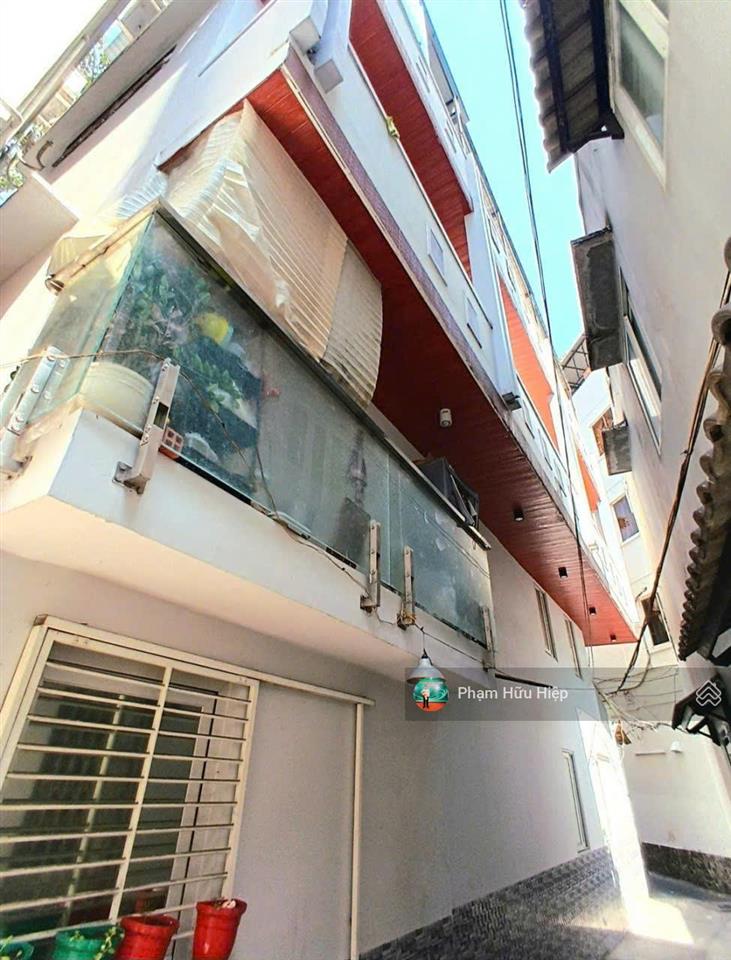 Nhà căn góc trần phú, quận 5  ngang 5,1m hiếm, sát mặt tiền, 7pn, thu nhập 400tr/năm  giá 9,29 tỷ
