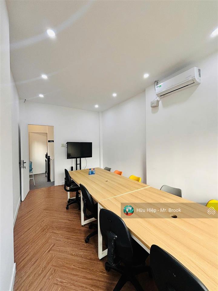 Mặt tiền đinh tiên hoàng, khu tân định quận 1  2 mặt tiền, thang máy, hđ thuê 81tr/tháng, 18,5 tỷ