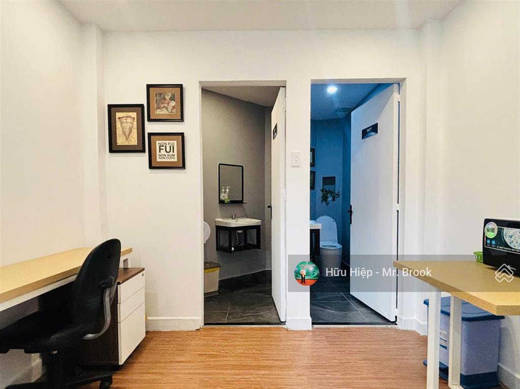 Mặt tiền đinh tiên hoàng, khu tân định quận 1  2 mặt tiền, thang máy, hđ thuê 81tr/tháng, 18,5 tỷ