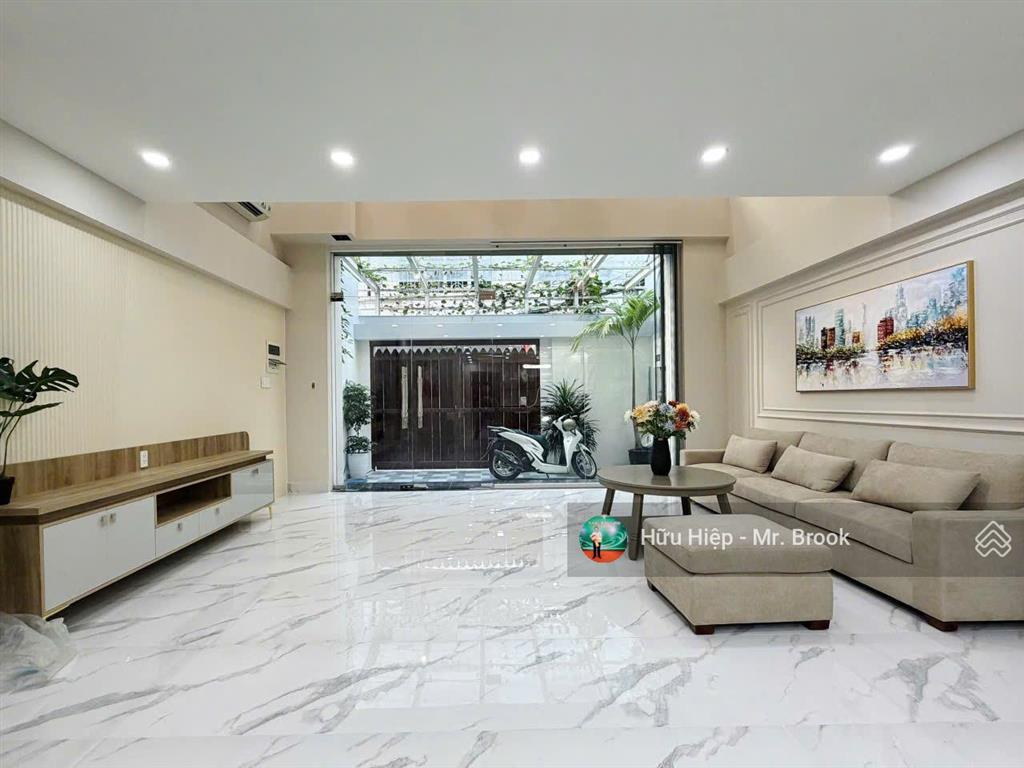 Nhà đẹp phạm viết chánh, trung tâm quận 1, ngang hiếm 6m, 6 tầng, thang máy, full nội thất ở ngay