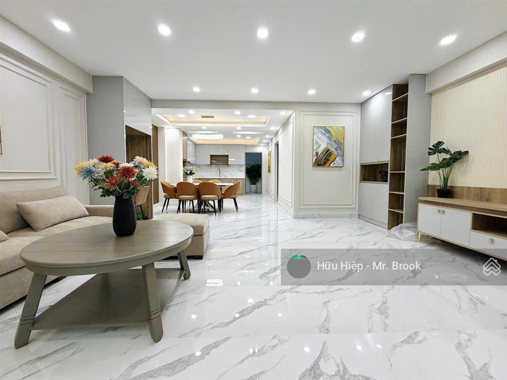 Nhà đẹp phạm viết chánh, trung tâm quận 1, ngang hiếm 6m, 6 tầng, thang máy, full nội thất ở ngay