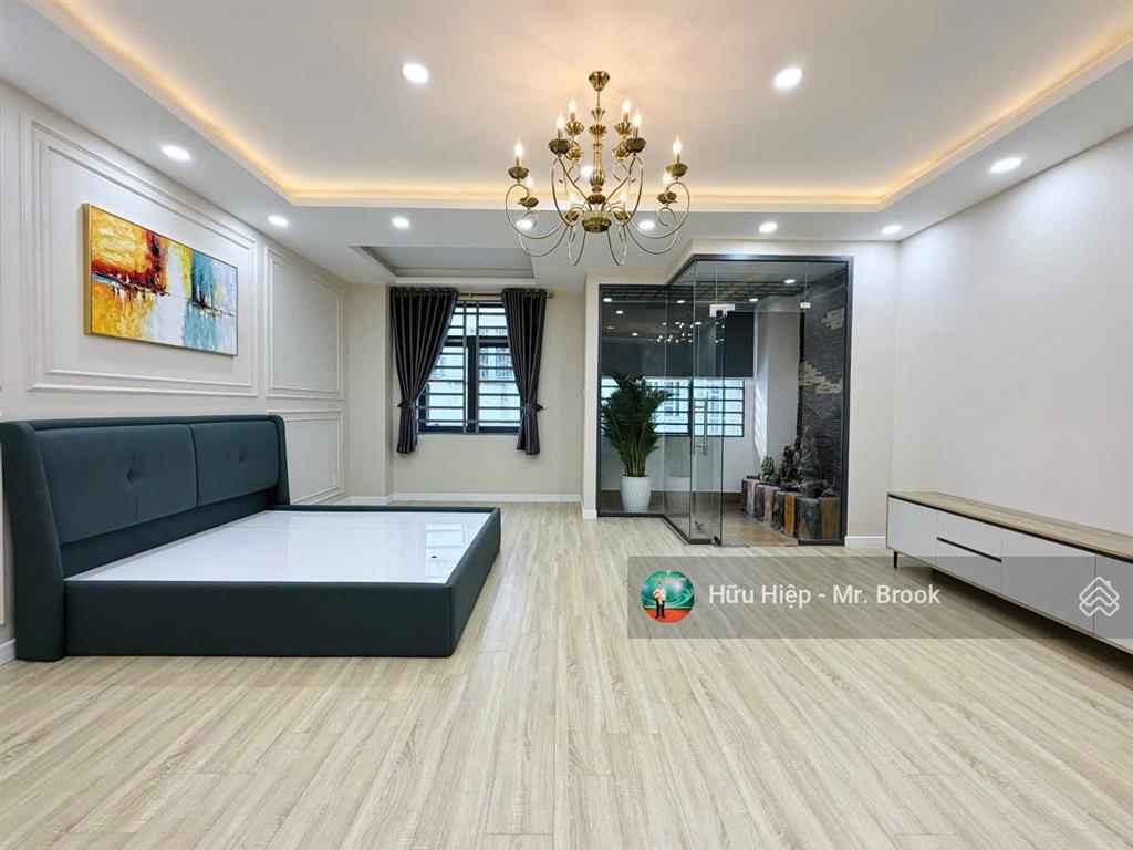 Nhà đẹp phạm viết chánh, trung tâm quận 1, ngang hiếm 6m, 6 tầng, thang máy, full nội thất ở ngay