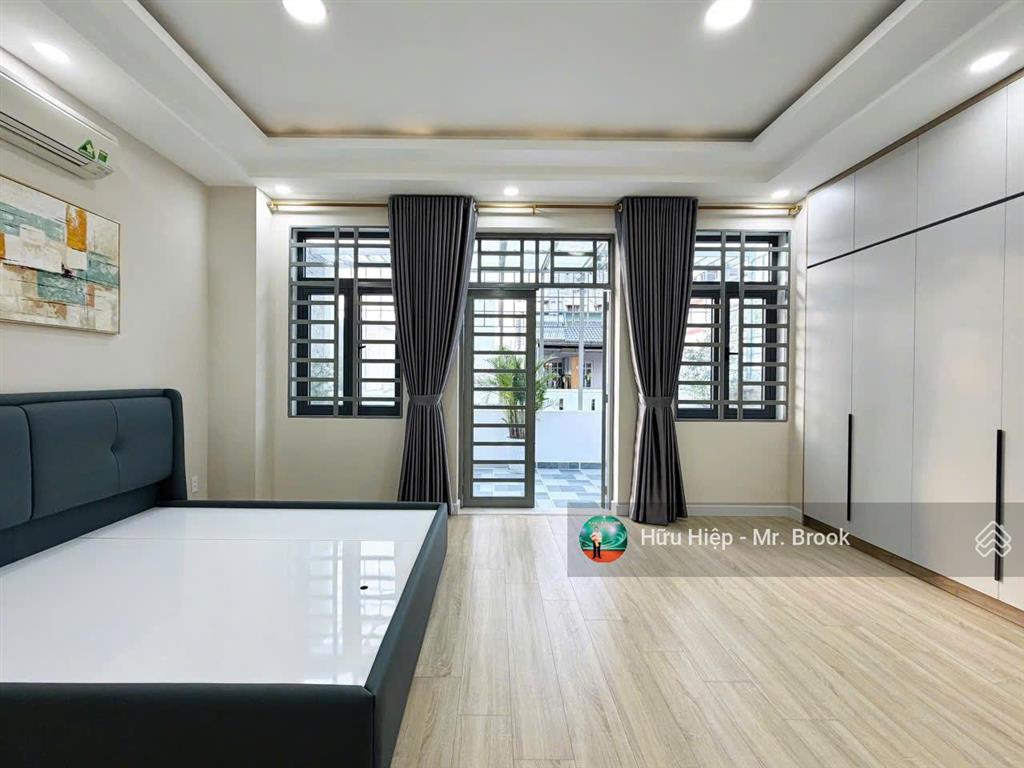 Nhà đẹp phạm viết chánh, trung tâm quận 1, ngang hiếm 6m, 6 tầng, thang máy, full nội thất ở ngay