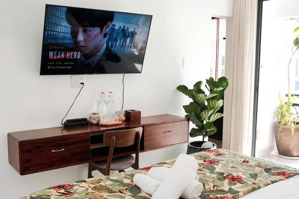Bán nhà 2 mặt hẻm ô tô khu tân định, quận 1  ngang 5.3m hiếm, 7 tầng, dòng tiền ~70tr, giá 12.7 tỷ