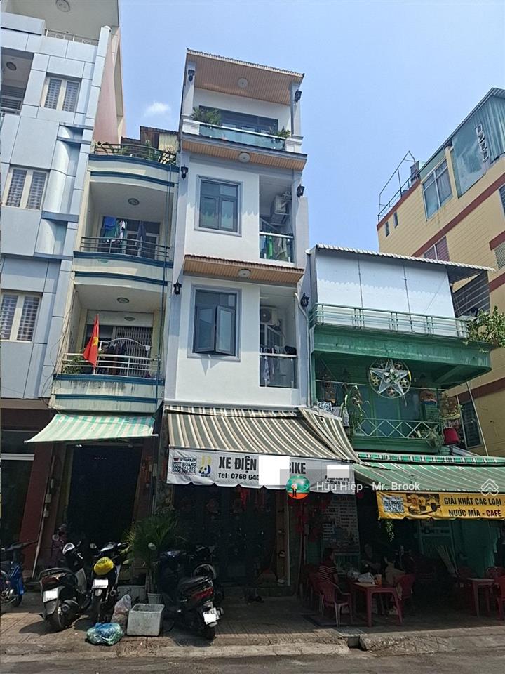 Nhà mặt tiền phan văn trị quận 5, sát quận 1  4 tầng, 28,8m², dòng tiền 300tr/năm, tiện kinh doanh