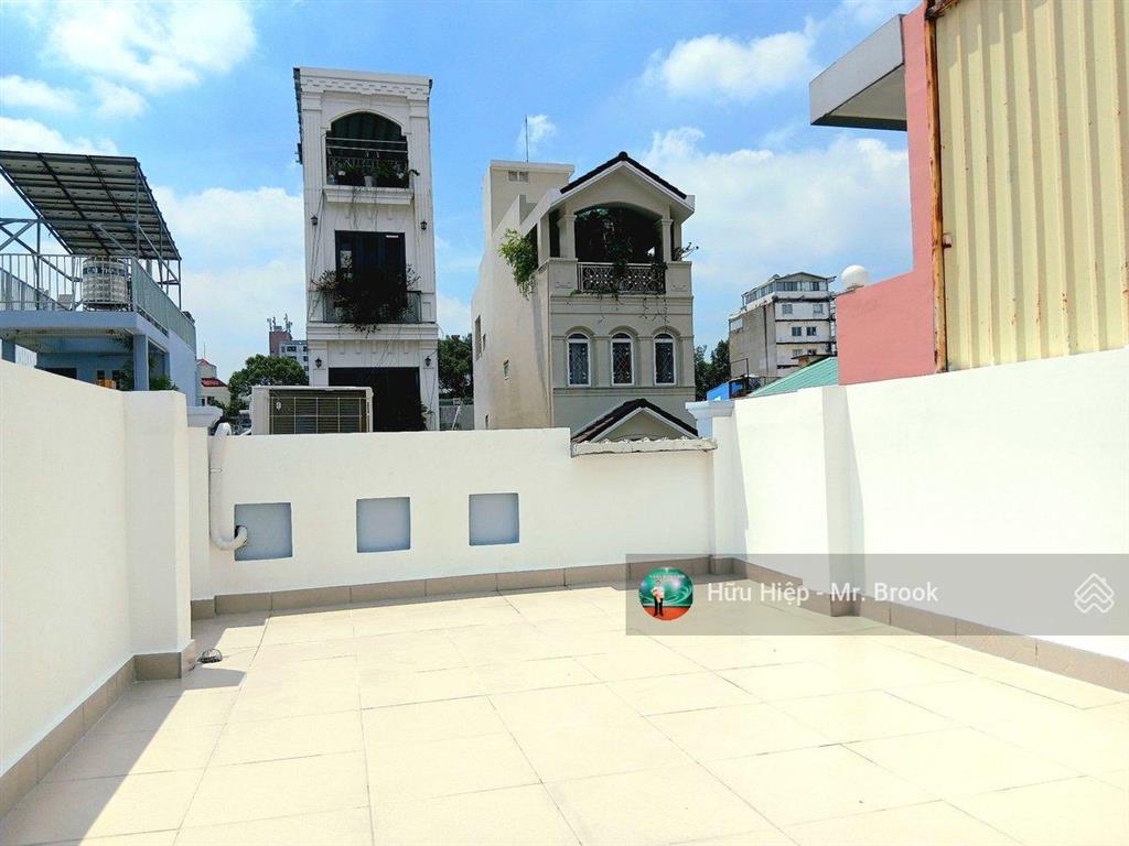 Nhà mặt tiền phan văn trị quận 5, sát quận 1  4 tầng, 28,8m², dòng tiền 300tr/năm, tiện kinh doanh