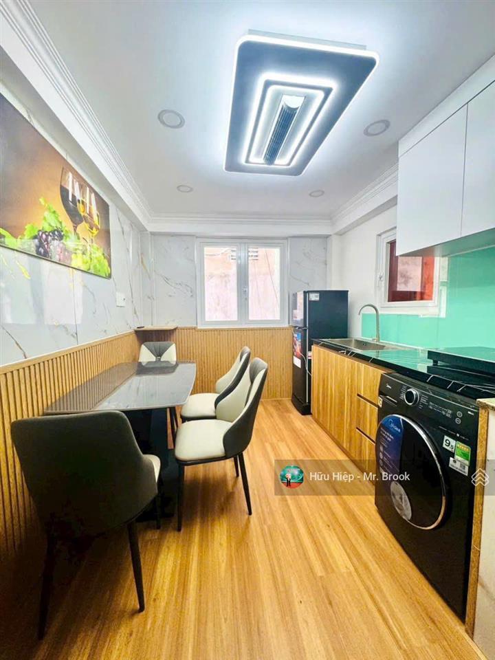 Bán nhà trung tâm quận 3, căn góc bà huyện thanh quan, sát mặt tiền, 4 tầng, full nội thất, 4.68 tỷ
