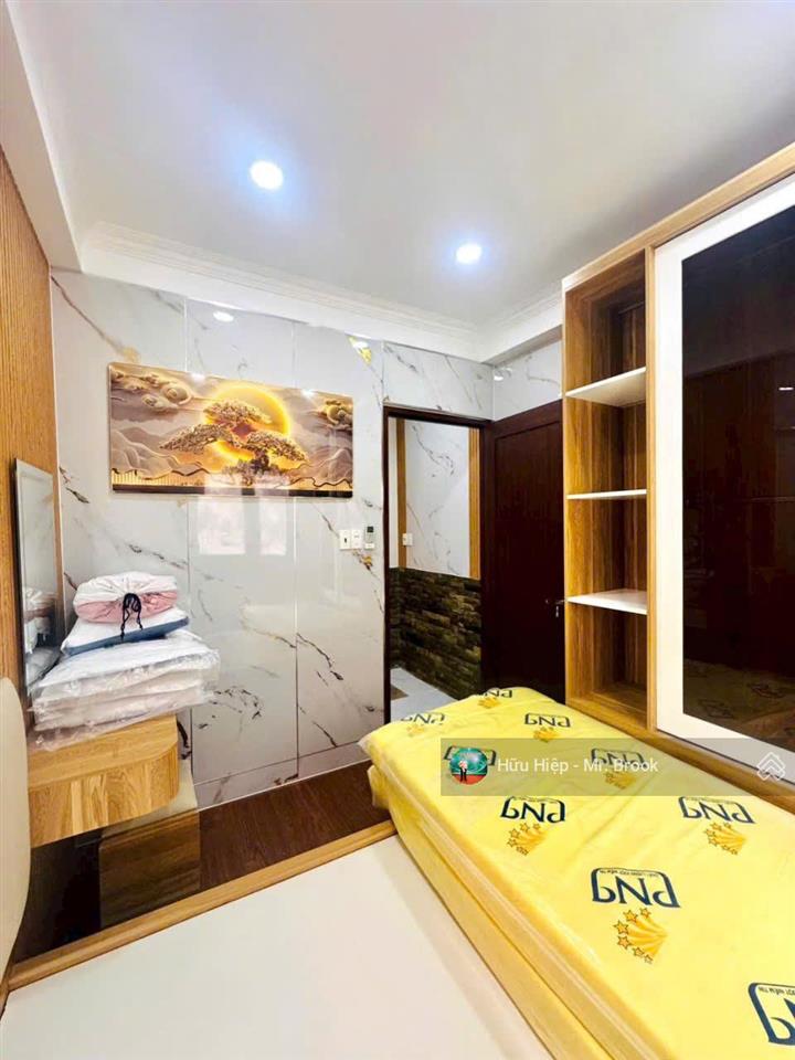 Bán nhà trung tâm quận 3, căn góc bà huyện thanh quan, sát mặt tiền, 4 tầng, full nội thất, 4.68 tỷ