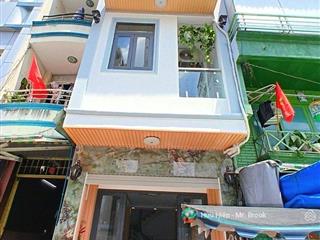 Bán nhà mặt tiền phan văn trị quận 5, dt 28.8m2 đúc btct 4 tầng, dòng tiền 300tr/năm, 12.99 tỷ