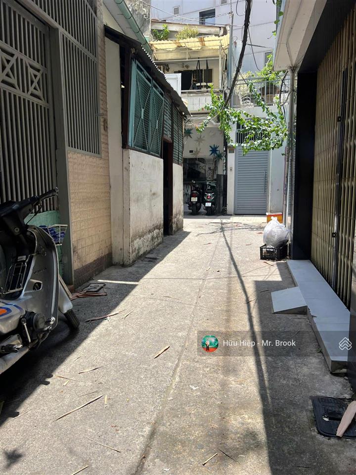 Bán nhà lý tự trọng quận 1, gần chợ bến thành  ngang 4,55m, giá ~322 triệu/m² rẻ hơn giá nhà nước