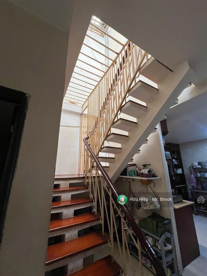 Nhà hẻm ô tô thông trần hưng đạo, trần đình xu quận 1, 60.9m², 4 phòng, tiện mở văn phòng, cho thuê