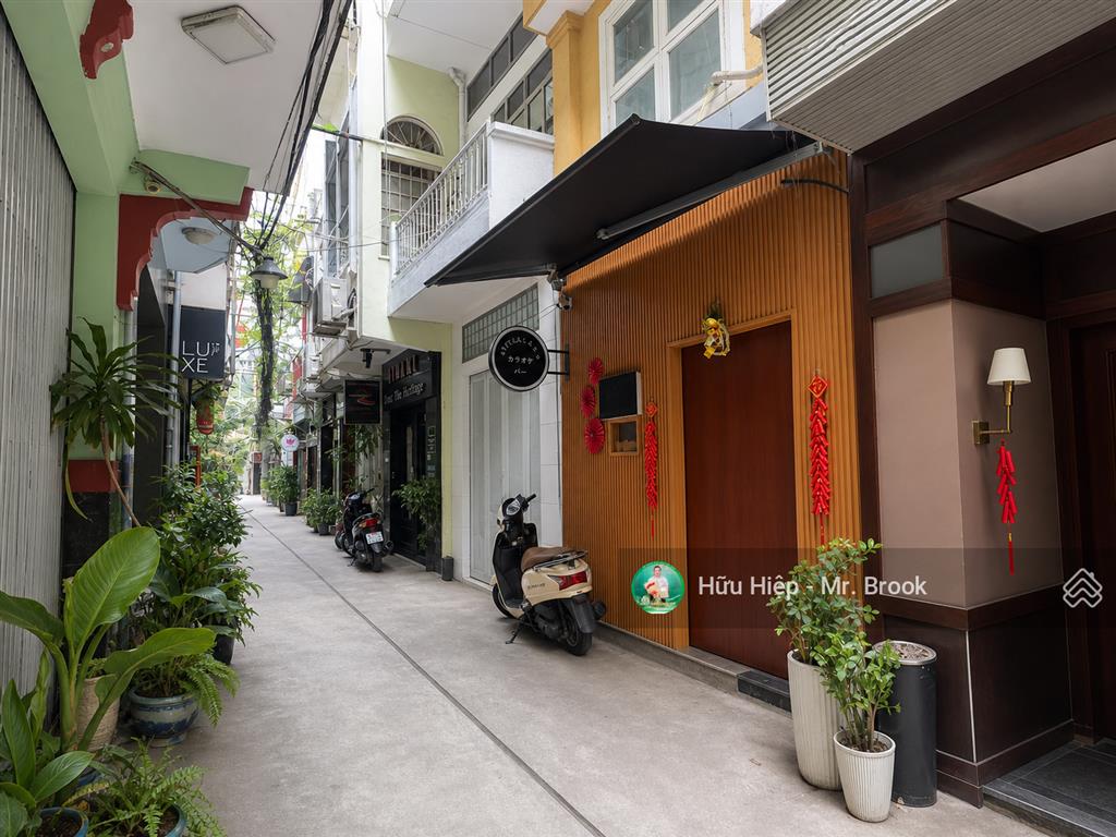 Bán nhà hẻm ô tô lê thánh tôn quận 1 4 tầng, 42.4m², dòng tiền 470tr/năm, tiện cho thuê kinh doanh