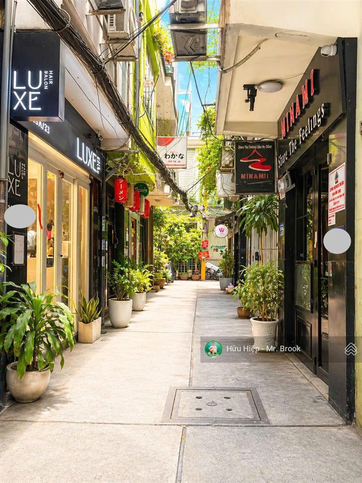 Bán nhà hẻm ô tô lê thánh tôn quận 1 4 tầng, 42.4m², dòng tiền 470tr/năm, tiện cho thuê kinh doanh