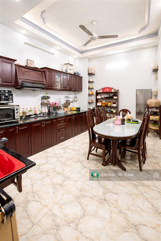 Bán nhà hẻm ô tô trần hưng đạo, quận 5  4 tầng btct, dt sàn 162,5m², 4pn yên tĩnh ở ngay, 11.3 tỷ