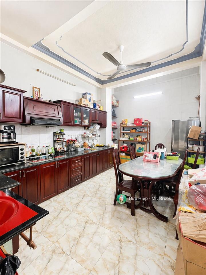 Bán nhà hẻm ô tô trần hưng đạo, quận 5  4 tầng btct, dt sàn 162,5m², 4pn yên tĩnh ở ngay, 11.3 tỷ