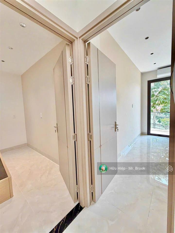 Bán nhà mặt tiền hoàng sa quận 1, view kênh bạch đằng thoáng mát, giá 14,8 tỷ giá
