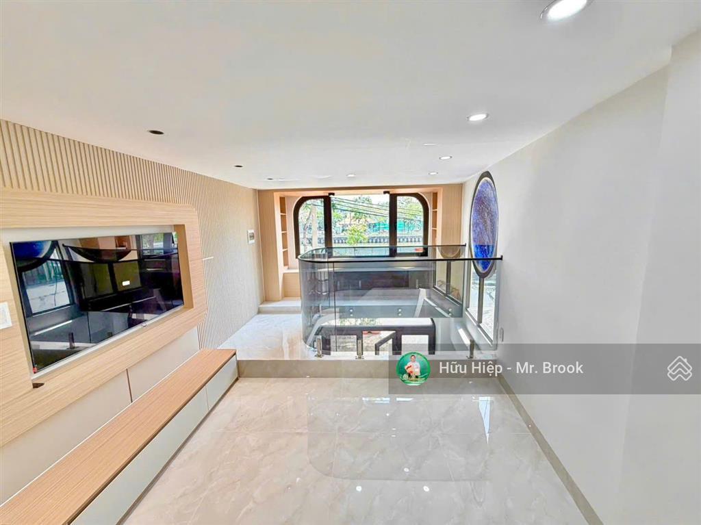 Bán nhà mặt tiền hoàng sa quận 1, view kênh bạch đằng thoáng mát, giá 14,8 tỷ giá