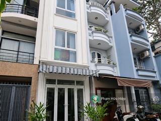 Bán nhà đẹp khu tân định, quận 1  hẻm ô tô tránh nhau, 4 tầng, 4pn tiện ở ngay, giá 17 tỷ