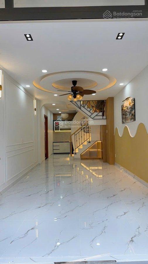 Bán nhà quận 5 lê hồng phong  nở hậu 6m, 3pn (có pn trệt), nội thất đẹp, ở ngay, 7,1 tỷ