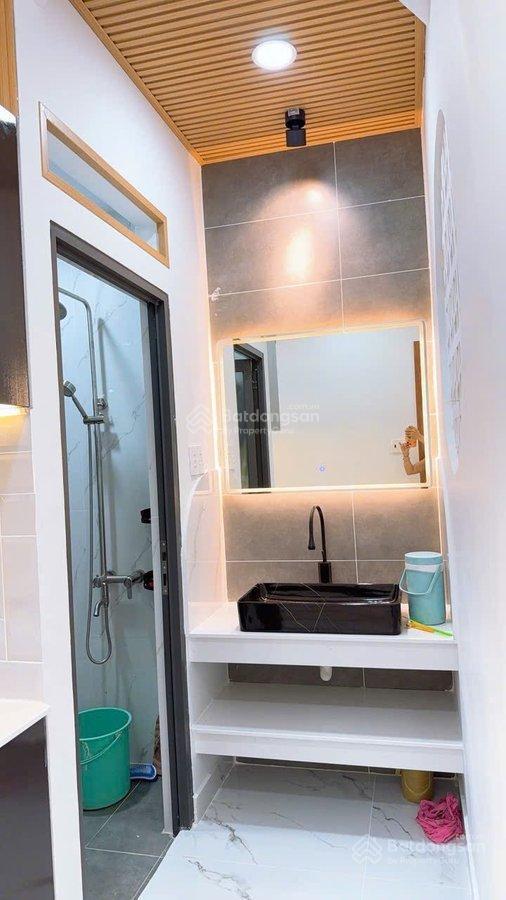 Bán nhà quận 5 lê hồng phong  nở hậu 6m, 3pn (có pn trệt), nội thất đẹp, ở ngay, 7,1 tỷ