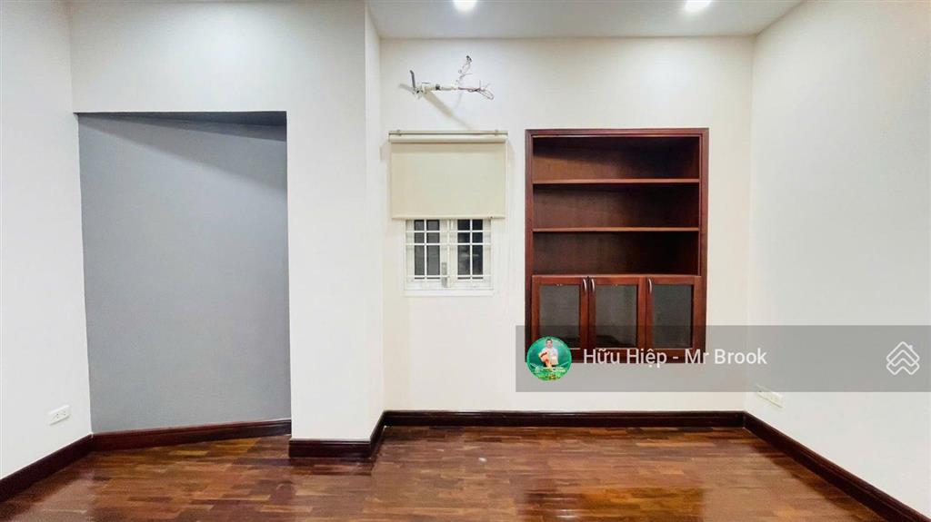 Bán nhà hẻm ô tô ngủ nhà trần hưng đạo quận 5, sát mặt tiền, 6pn, gỗ đỏ cao cấp, ở ngay, 14,8 tỷ