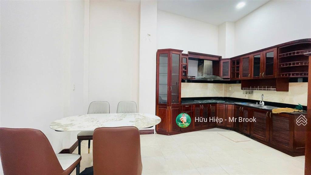 Bán nhà hẻm ô tô ngủ nhà trần hưng đạo quận 5, sát mặt tiền, 6pn, gỗ đỏ cao cấp, ở ngay, 14,8 tỷ