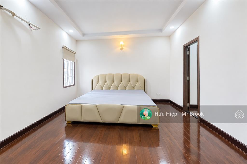 Bán nhà hẻm ô tô ngủ nhà trần hưng đạo quận 5, sát mặt tiền, 6pn, gỗ đỏ cao cấp, ở ngay, 14,8 tỷ