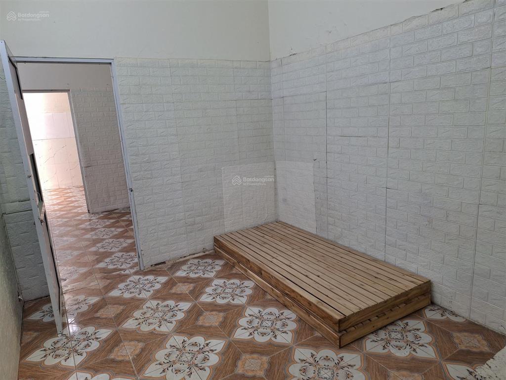 Chính chủ bán đất (có nhà c4) tại số 6, ngách 49, ngõ 63, đường đại mỗ diện tích 65m2