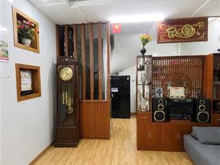 Bán nhà riêng 30m2, 6,9 tỷ ở gần ngã tư sở  khương trung, 3pn, 4wc, 5 tầng, mặt tiền 4m