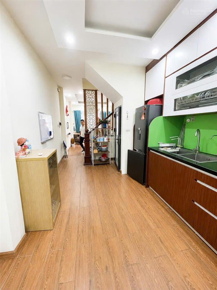 Bán nhà riêng tại định công, 7 tỷ, 35m2, 3pn, 5wc, pháp lý đầy đủ