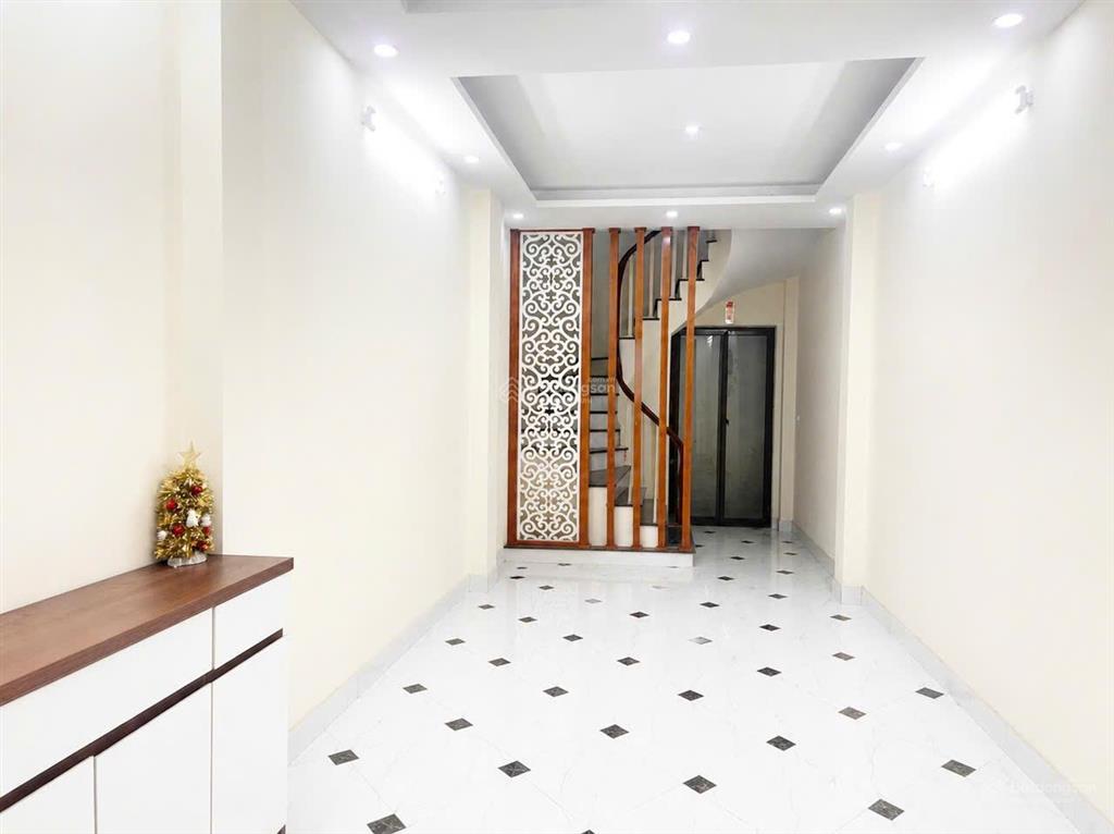 Bán nhà riêng tại định công, 7 tỷ, 35m2, 3pn, 5wc, pháp lý đầy đủ