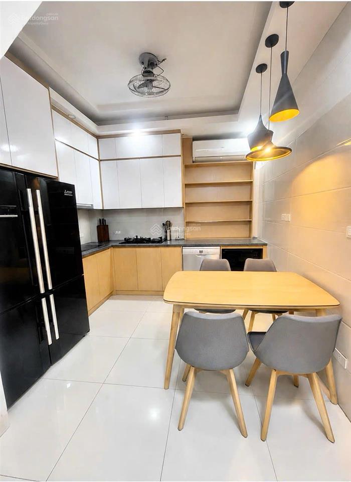 Cần bán gấp nhà phố vũ tông phan 33m x 5 tầng 4 phòng ngủ ngõ thông ô tô chỉ 7 tỷ!