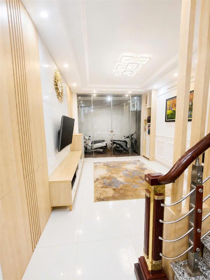 Nhà đẹp định công thượng thiết kế hiện đại, 36m2 x 5 tầng 4 phòng ngủ rộng rãi, giá 7.3 tỷ