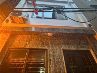 Bán nhà riêng tại phố lê trọng tấn 35 m2, có thang máy  giá ưu đãi hot! 9 tỷ