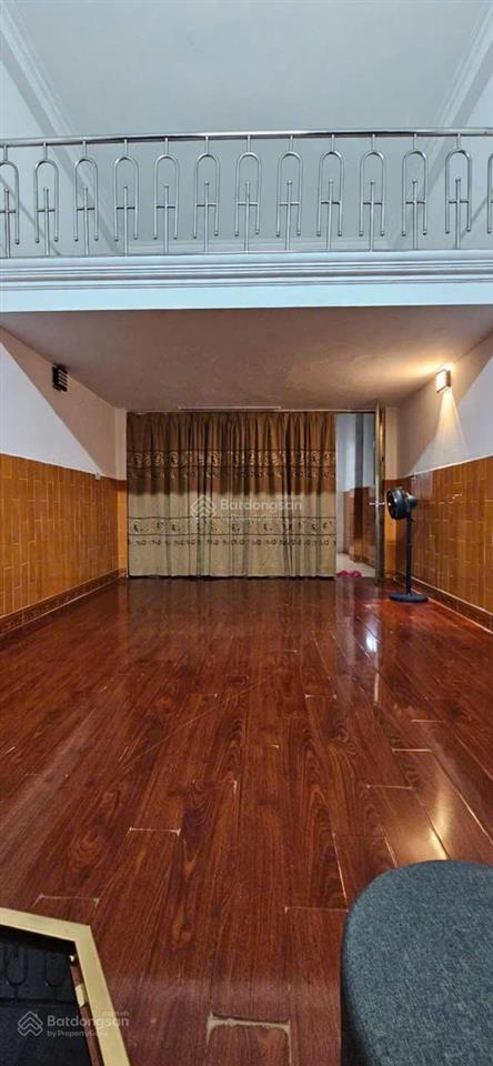 Nhà phố khương trung 38m 5 tầng 4 ngủ hơn 10 tỷ