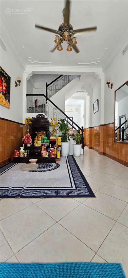 Nhà phố khương trung 38m 5 tầng 4 ngủ hơn 10 tỷ