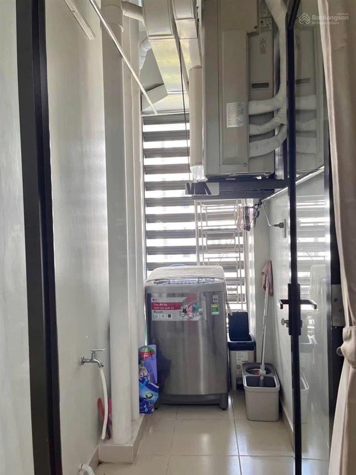 Căn hộ tầng đẹp  nhà mới với 2pn/2wc tại flora novia thủ đức 75m2. full nội thất. sổ hồng riêng