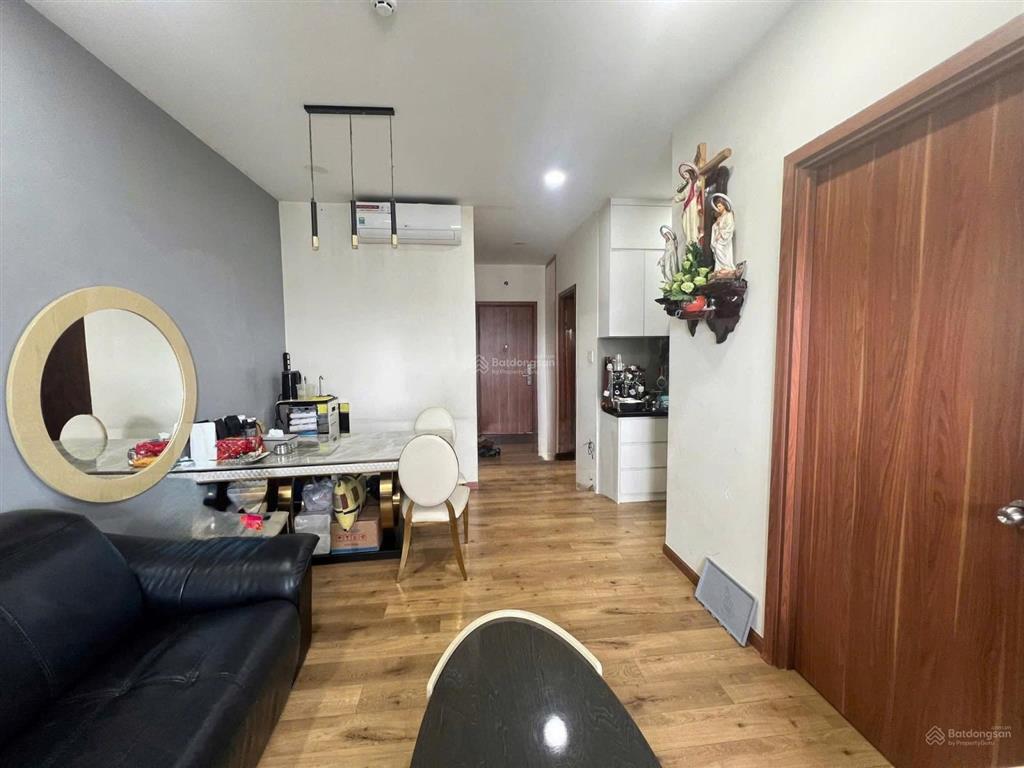 Căn hộ tầng đẹp  nhà mới với 2pn/2wc tại flora novia thủ đức 75m2. full nội thất. sổ hồng riêng