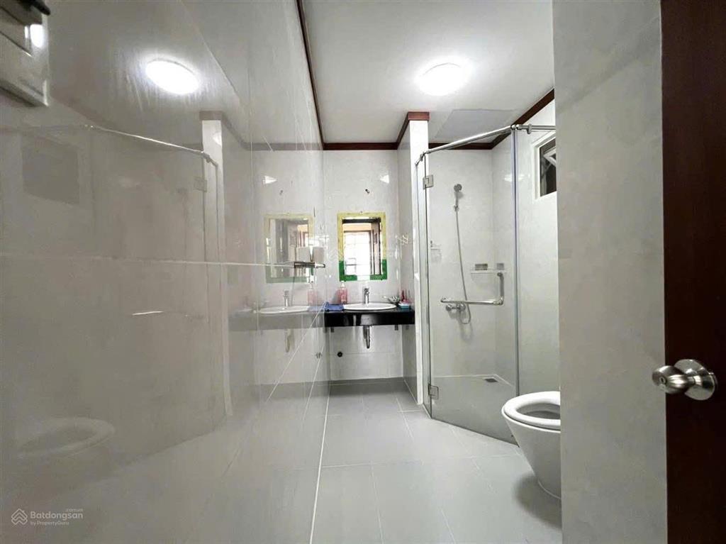 Bán căn hộ chung cư hoàng anh thanh bình quận 7 73m2, 2pn/2wc, full nt, shrcc !!!