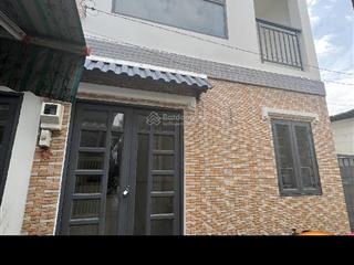 Nhà đẹp 2 tầng btct.hẻm 3 mét .tiện ích xung quanh đầy đủ.