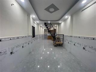 Nhà bán linh chiểu, thủ đức sát phạm văn đồng. ngay trường đại học ngân hàng. 2 tầng lầu btct